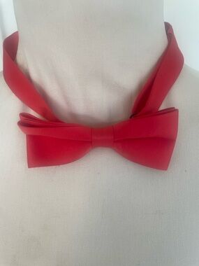 Beau Tie  Red BowTie PreTied Vintage USA